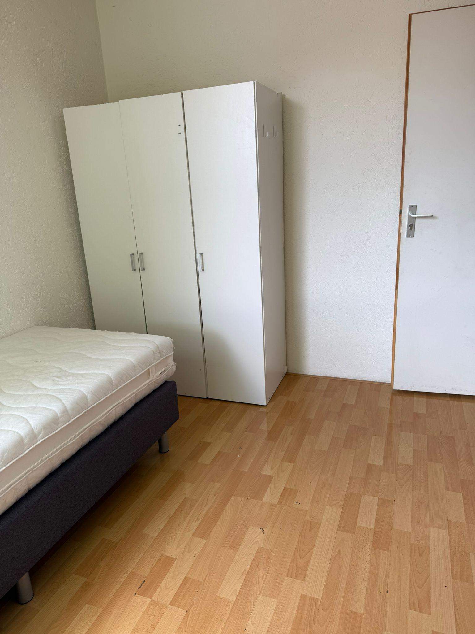 Bild 2 von 6