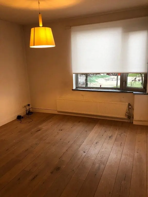 Image 20 of 30