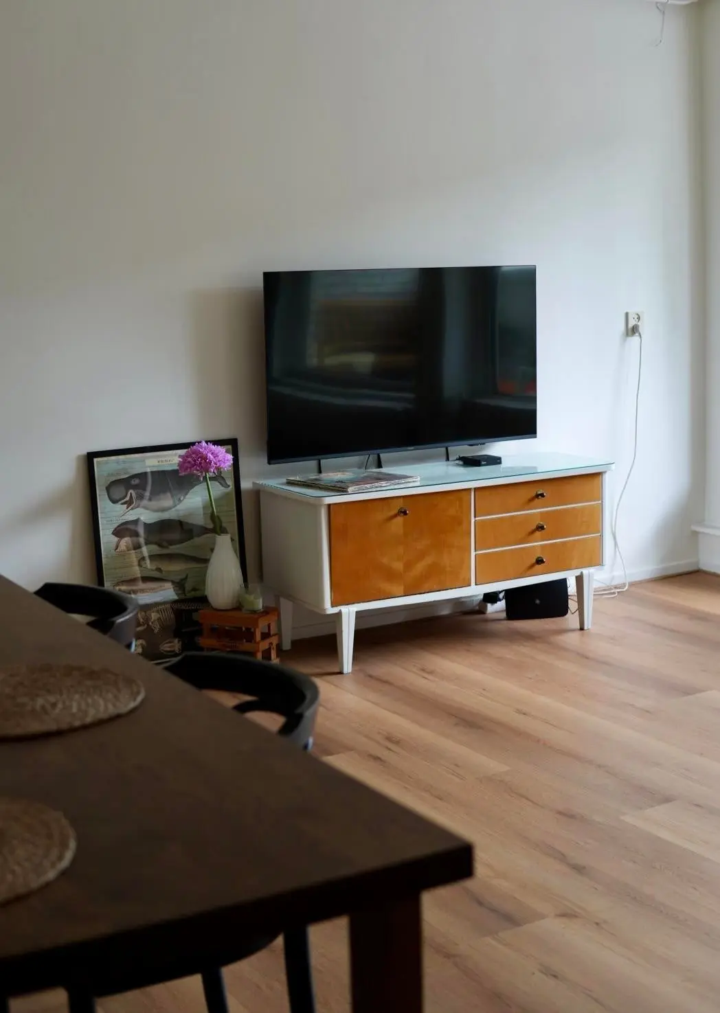 Image 2 of 2