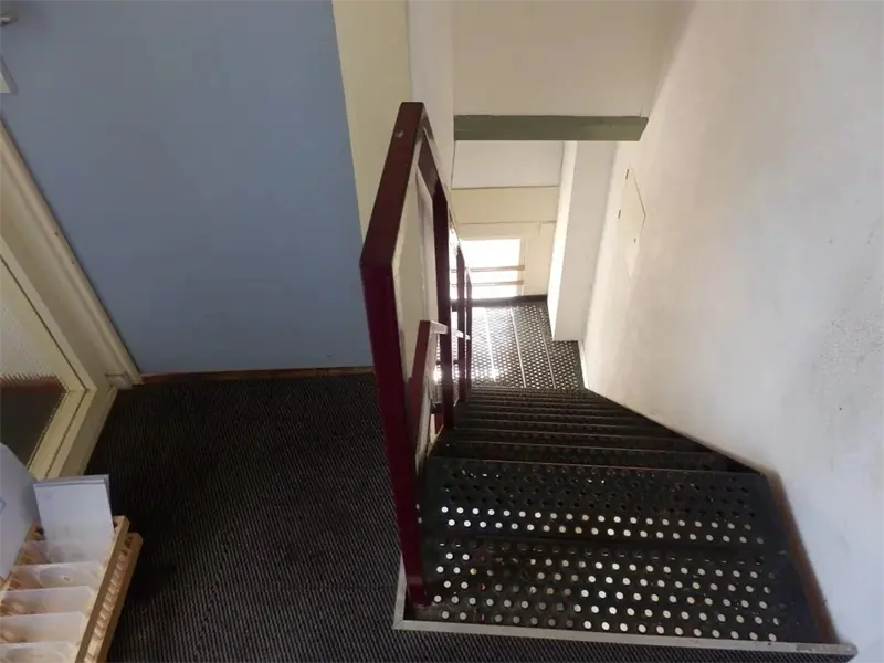 Image 6 of 10