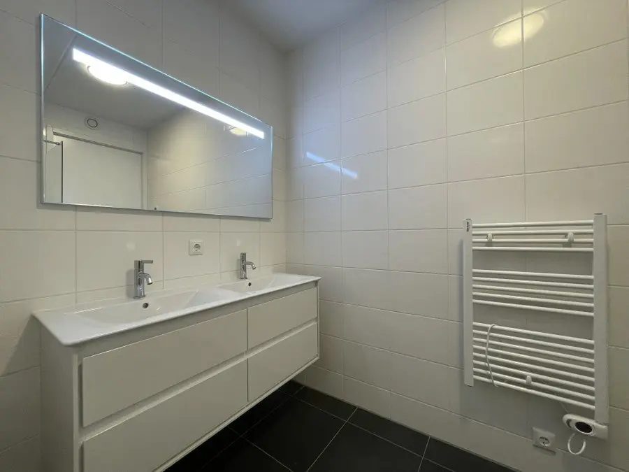 Bild 11 von 18
