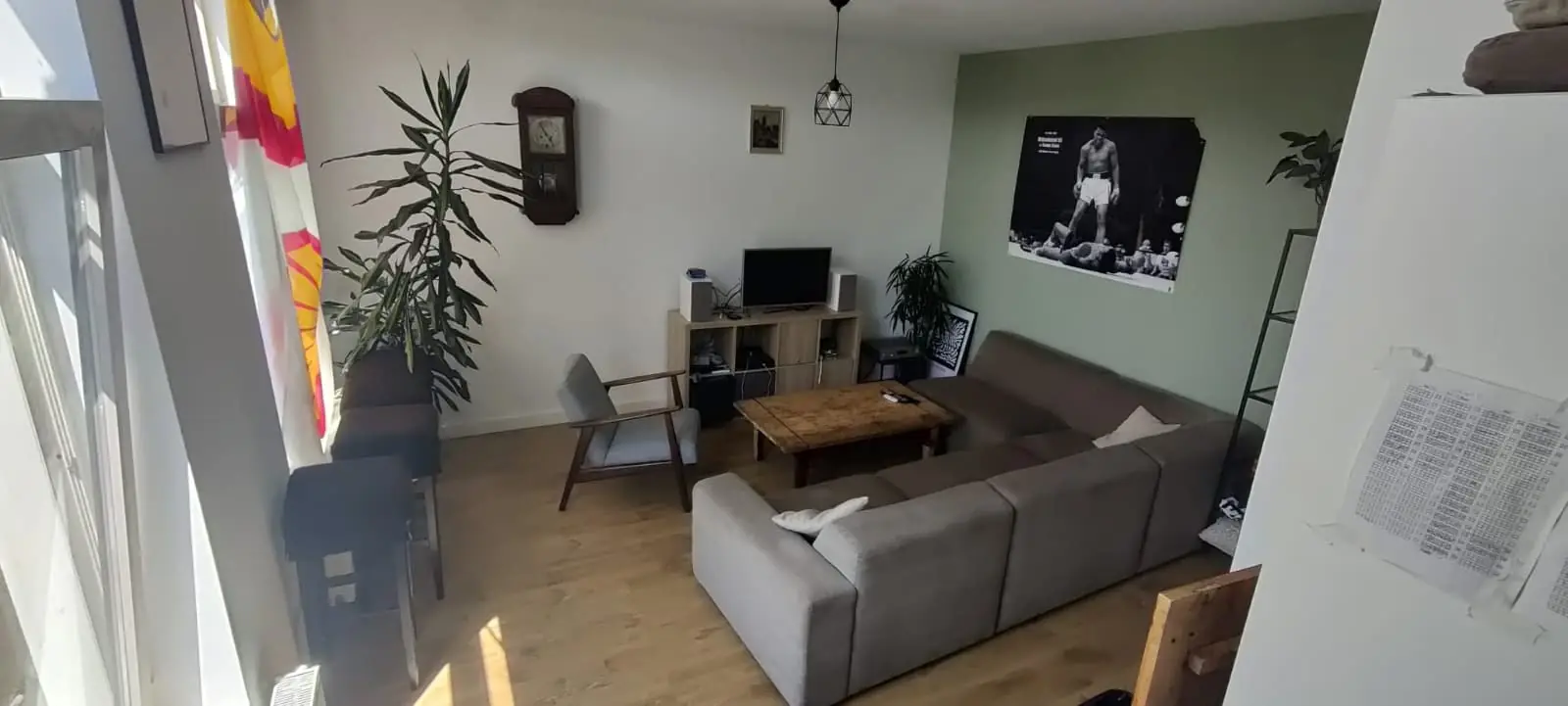 Image 3 of 6