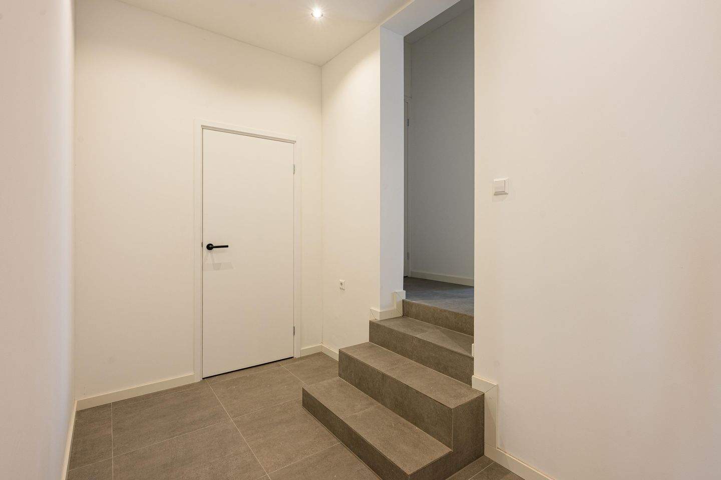 Image 14 of 27