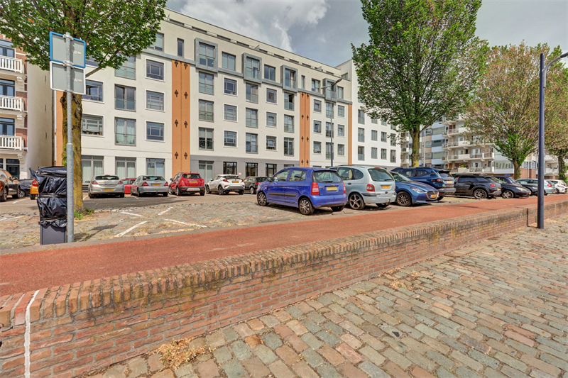 Image 28 of 29