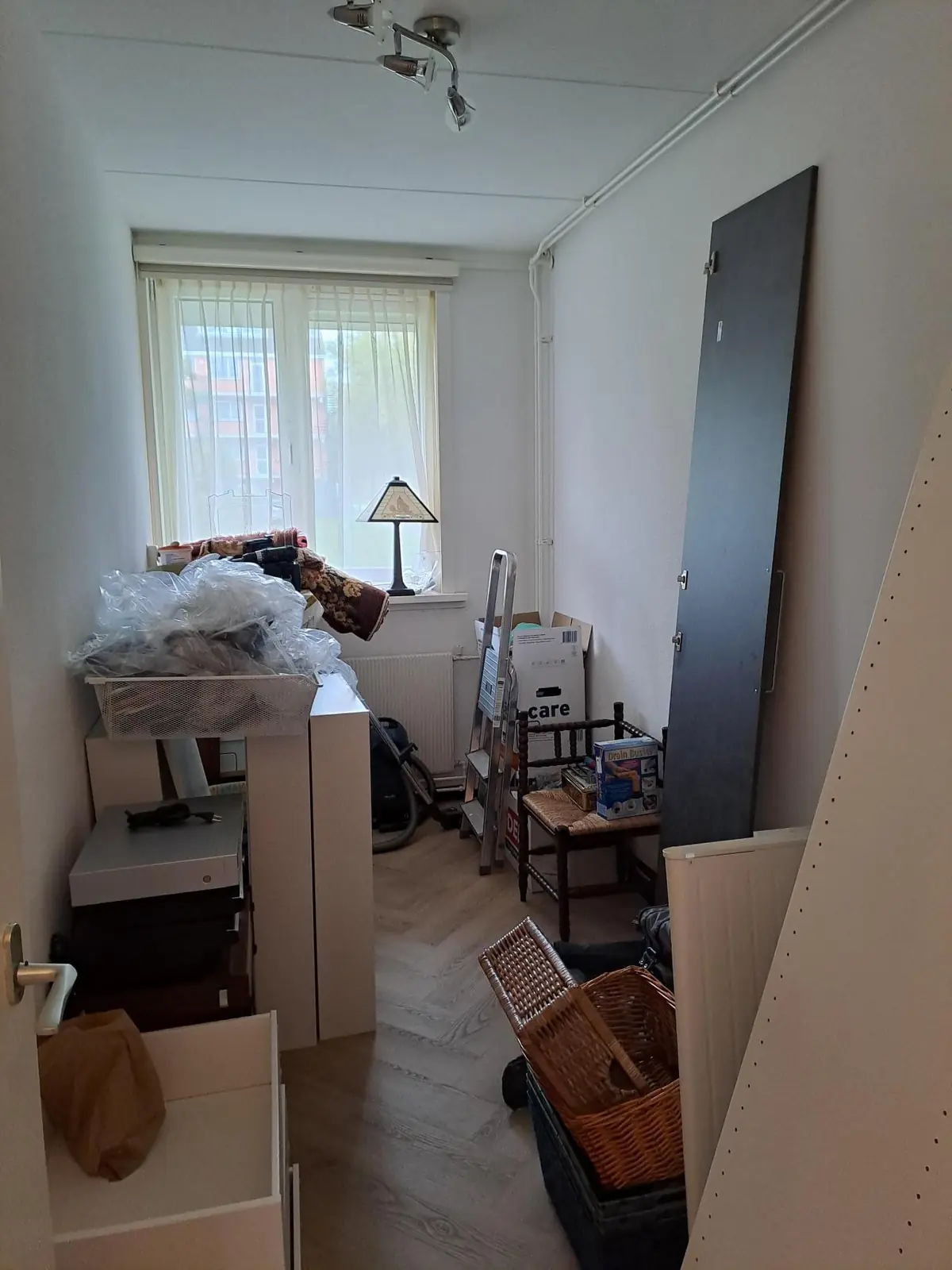Image 6 of 9