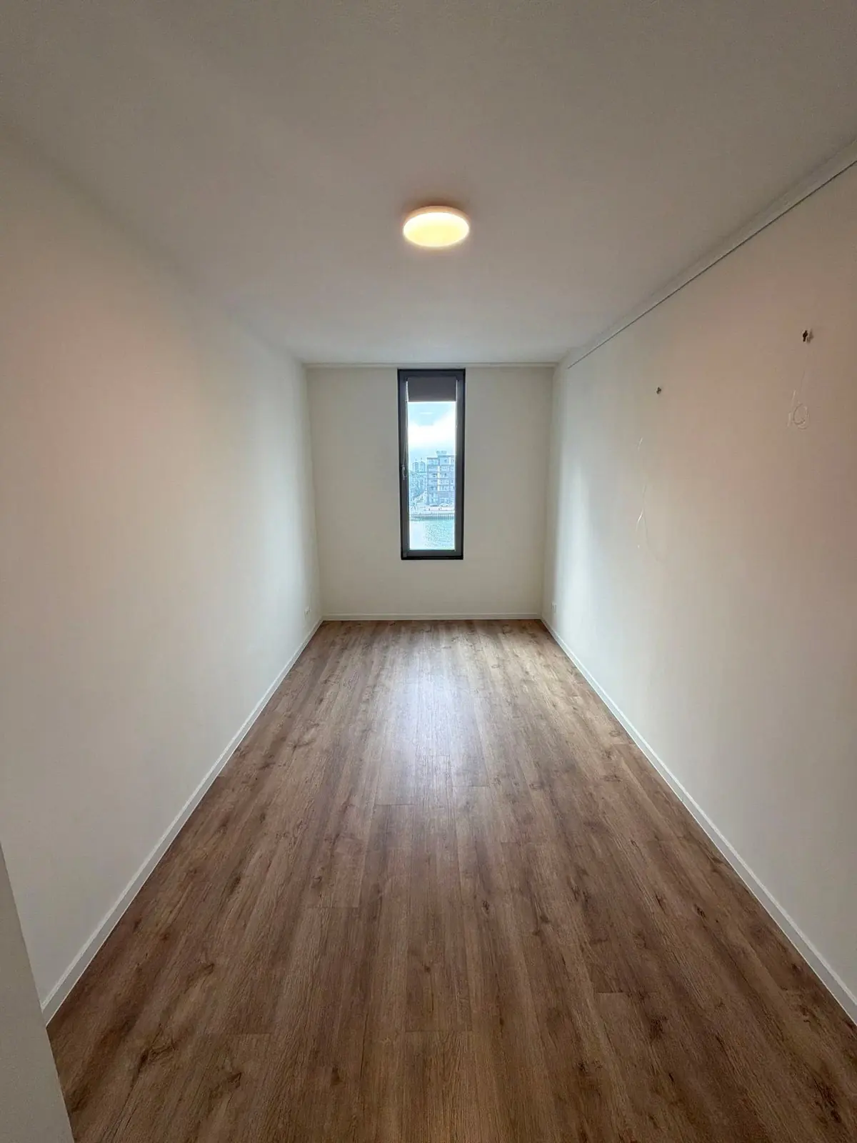 Image 19 of 28