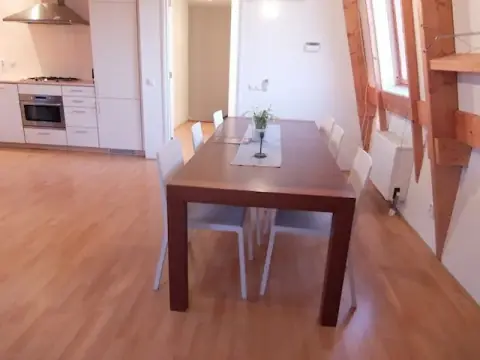 Flat Sarphatistraat, Amsterdam – Gemeubileerd 3-kamer penthouse te huur
