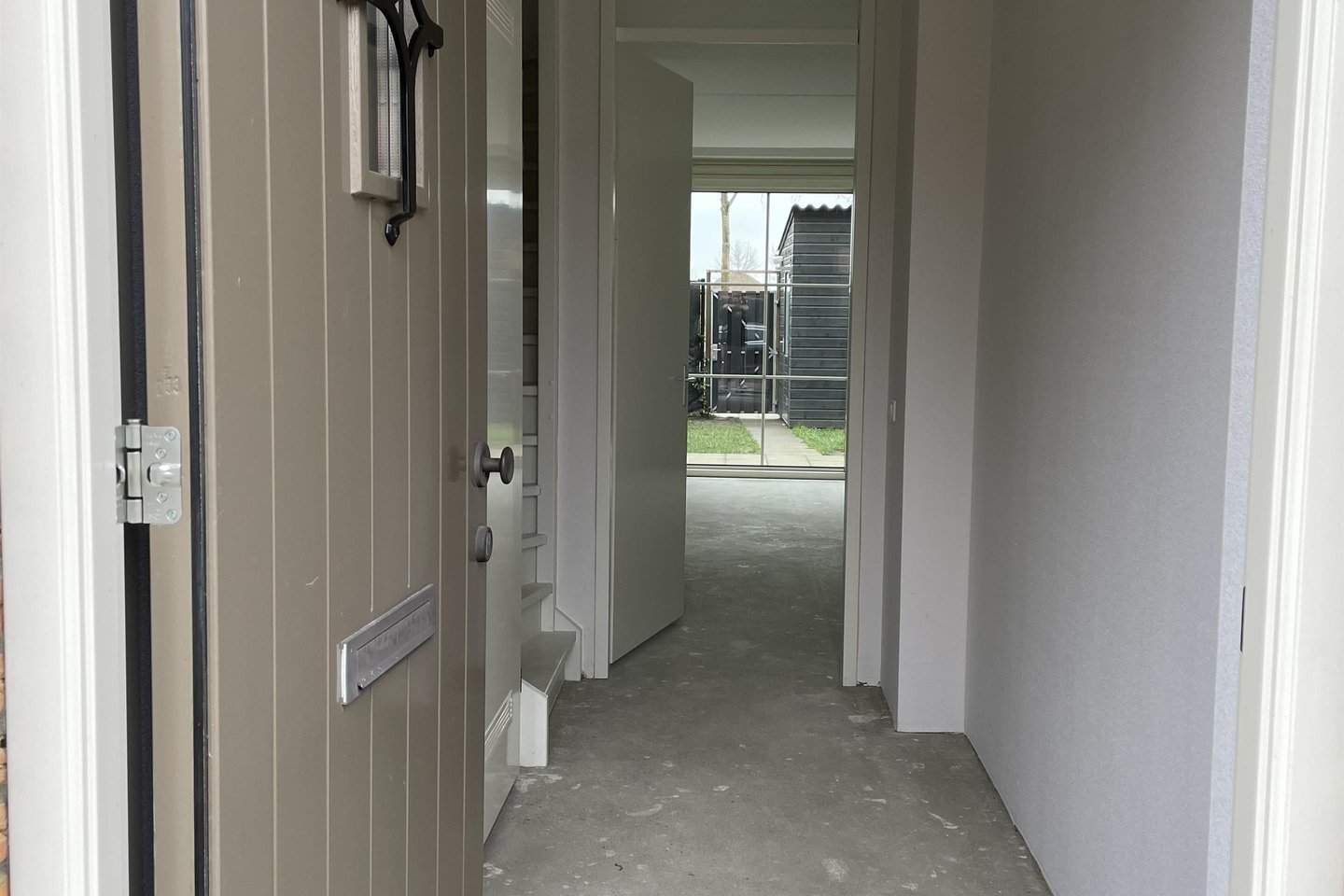 Bild 2 von 12