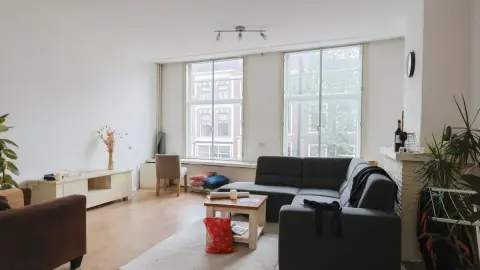 Flat Hooigracht 33A, Leiden - For Rent