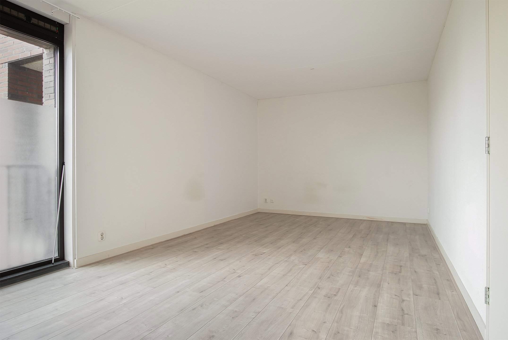 Image 11 of 17
