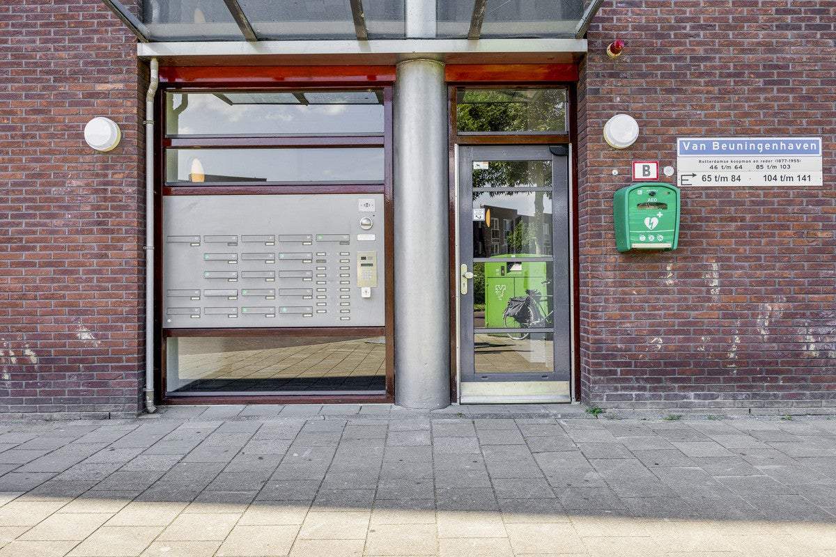 Afbeelding 2 van 15