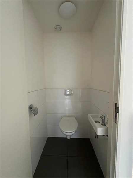 Image 11 of 14