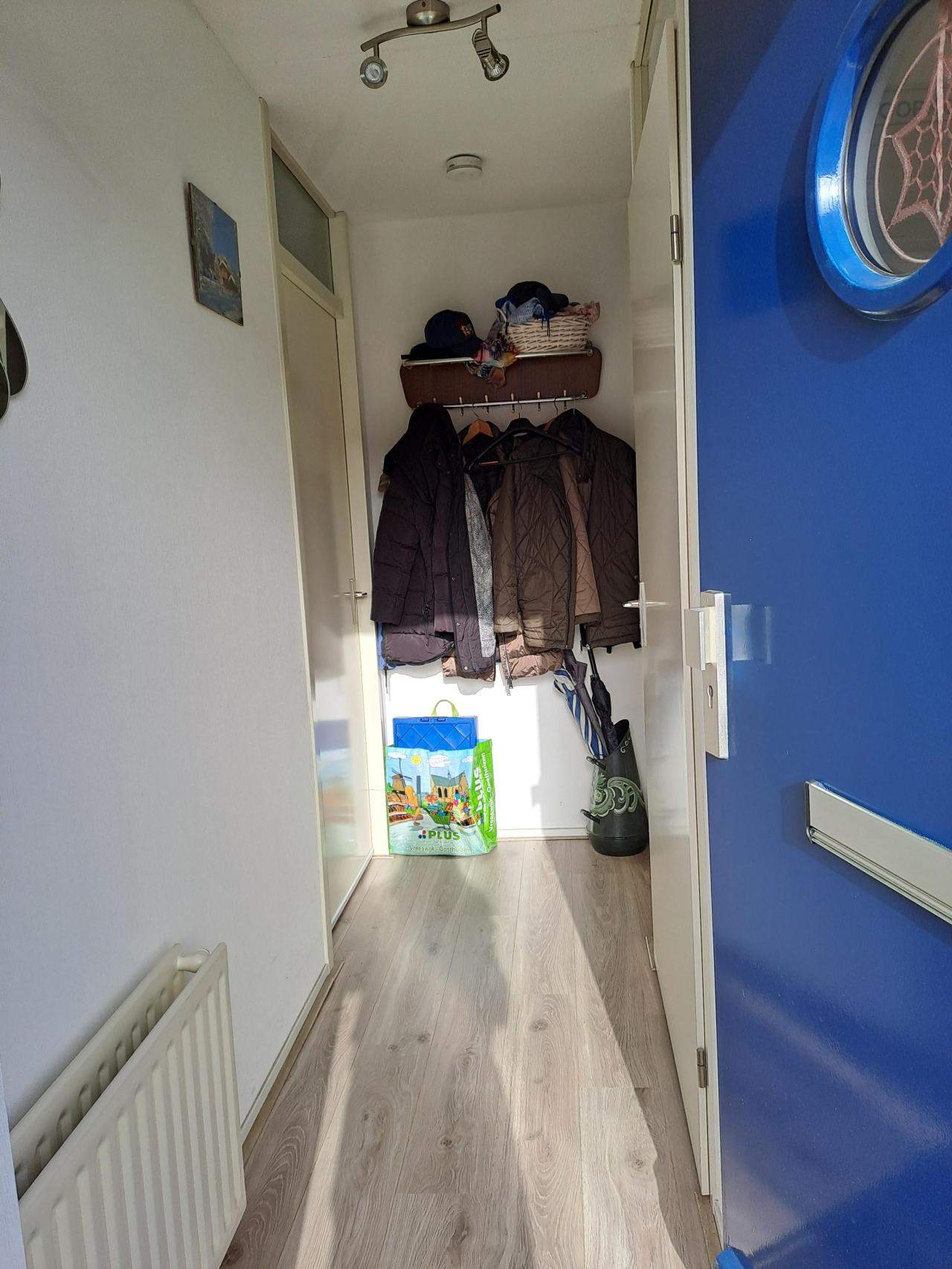Image 2 of 9