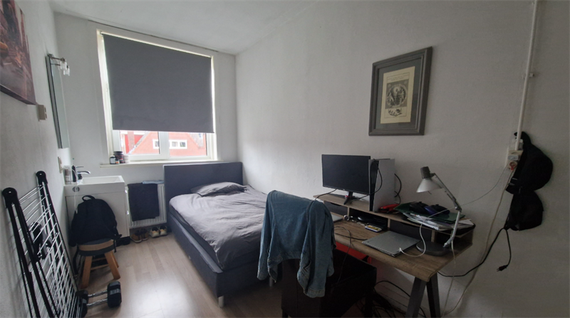 Image 2 of 9