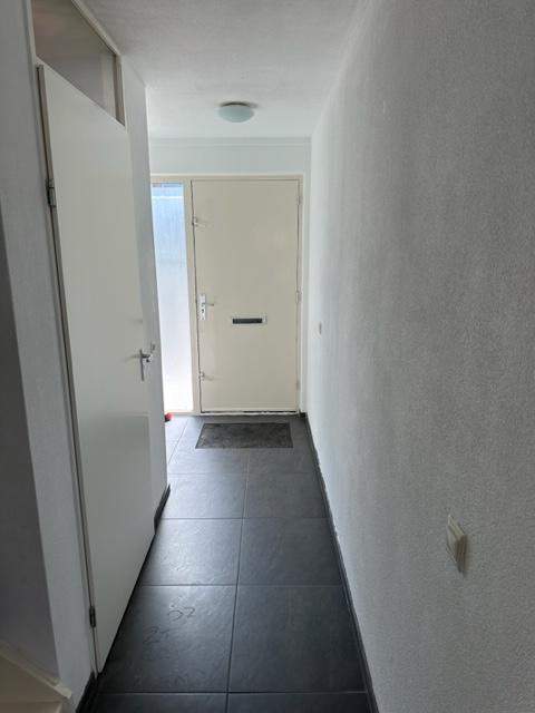 Image 2 sur 23