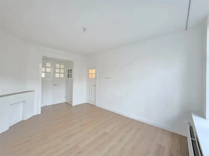 Image 7 of 15