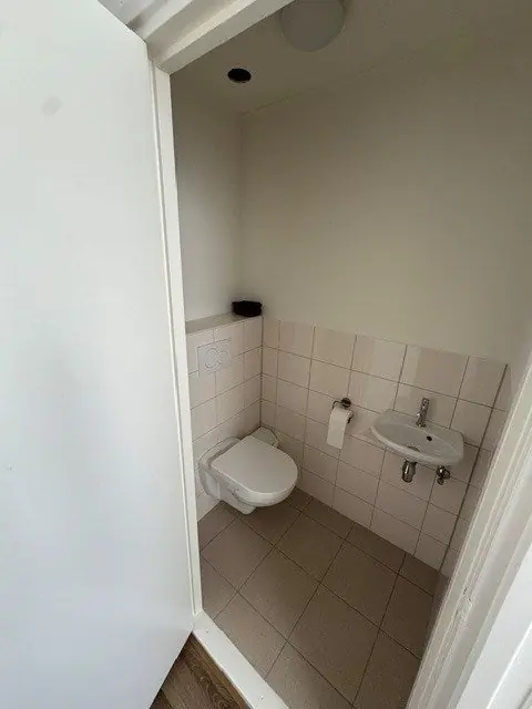 Image 14 of 25
