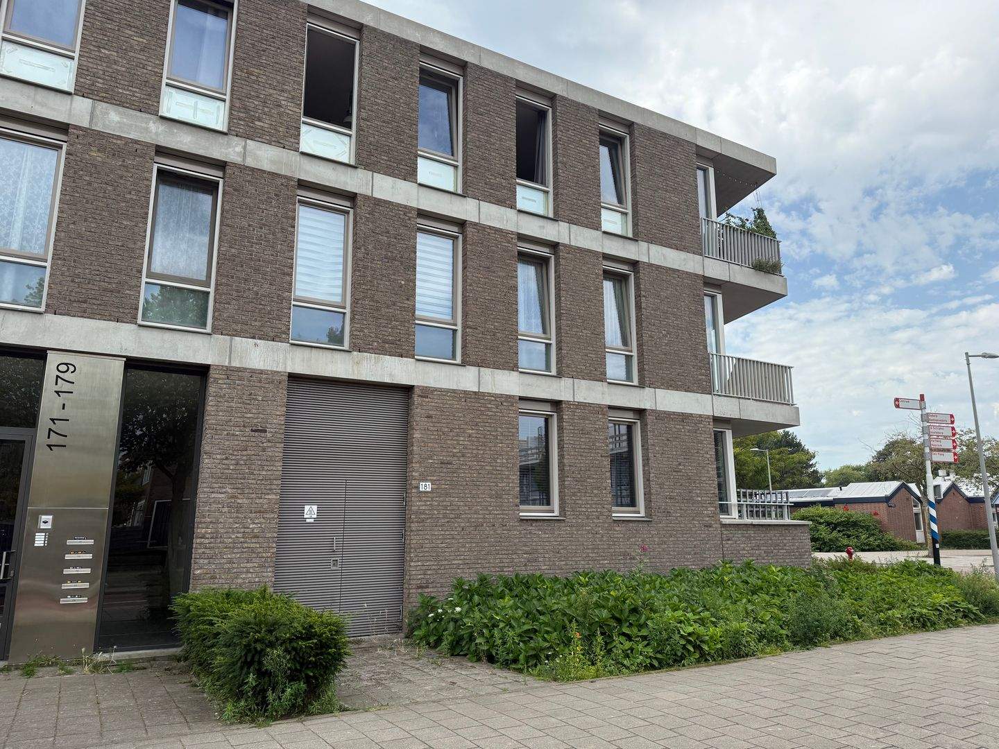 Afbeelding 1 van 12