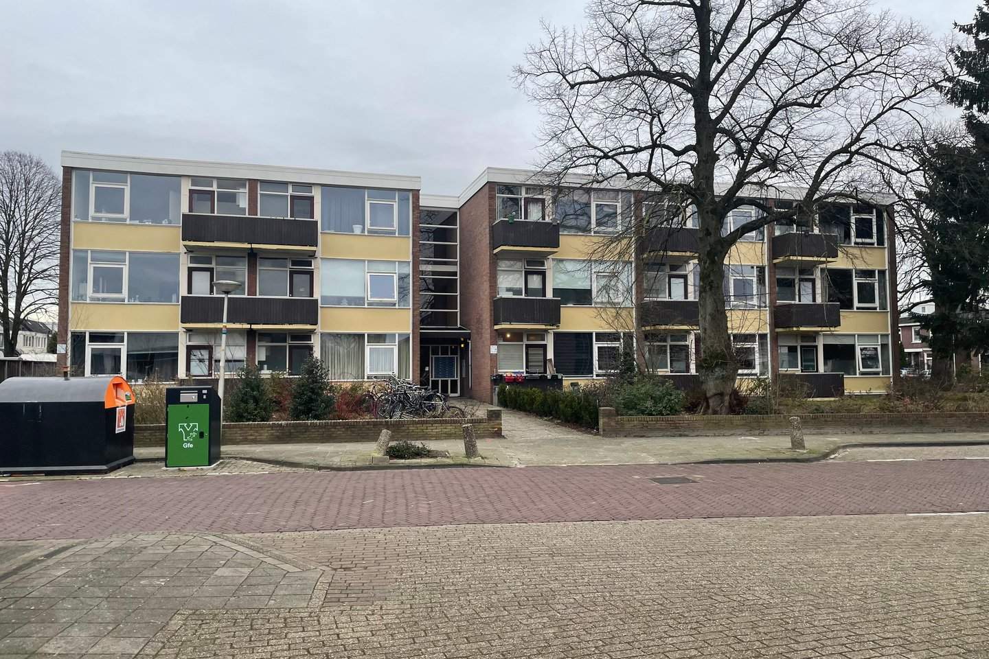Image 1 of 4