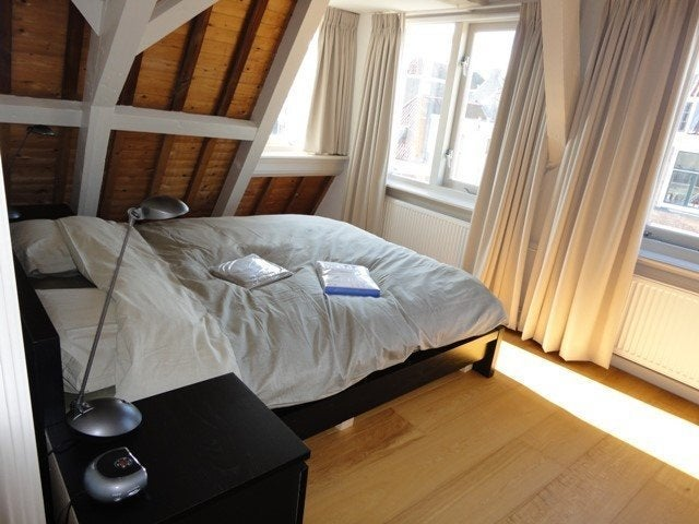 Afbeelding 2 van 6