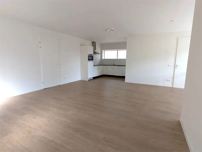 Image 6 of 30