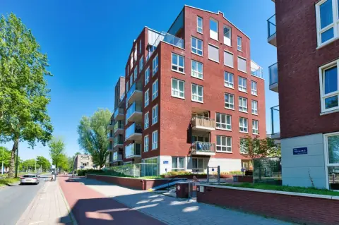 Flat Oude Haagweg, Houtwijk, Den Haag - For Rent