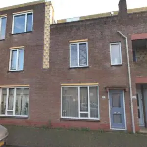Upper-Floor Apartment Nieuwendoorngracht 39, Hoorn - For Rent