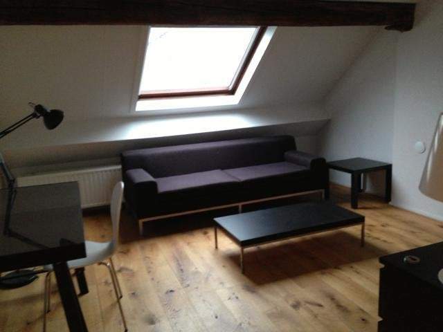 Image 2 of 11