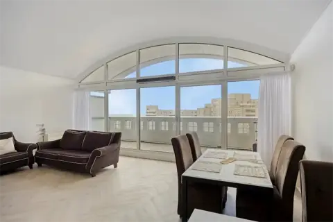 Apartamento amueblado con balcón y parking, Palaceplein, La Haya