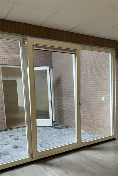 Bild 2 von 8