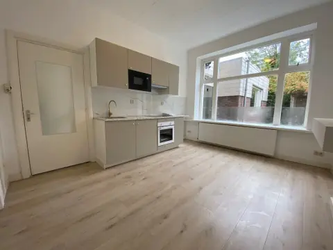 Kamer Ernst Casimirlaan, Groningen - Te Huur