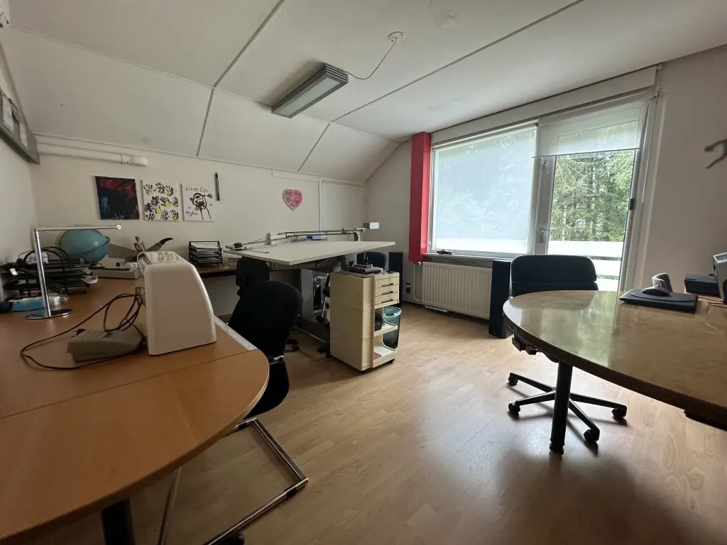 Image 18 of 30