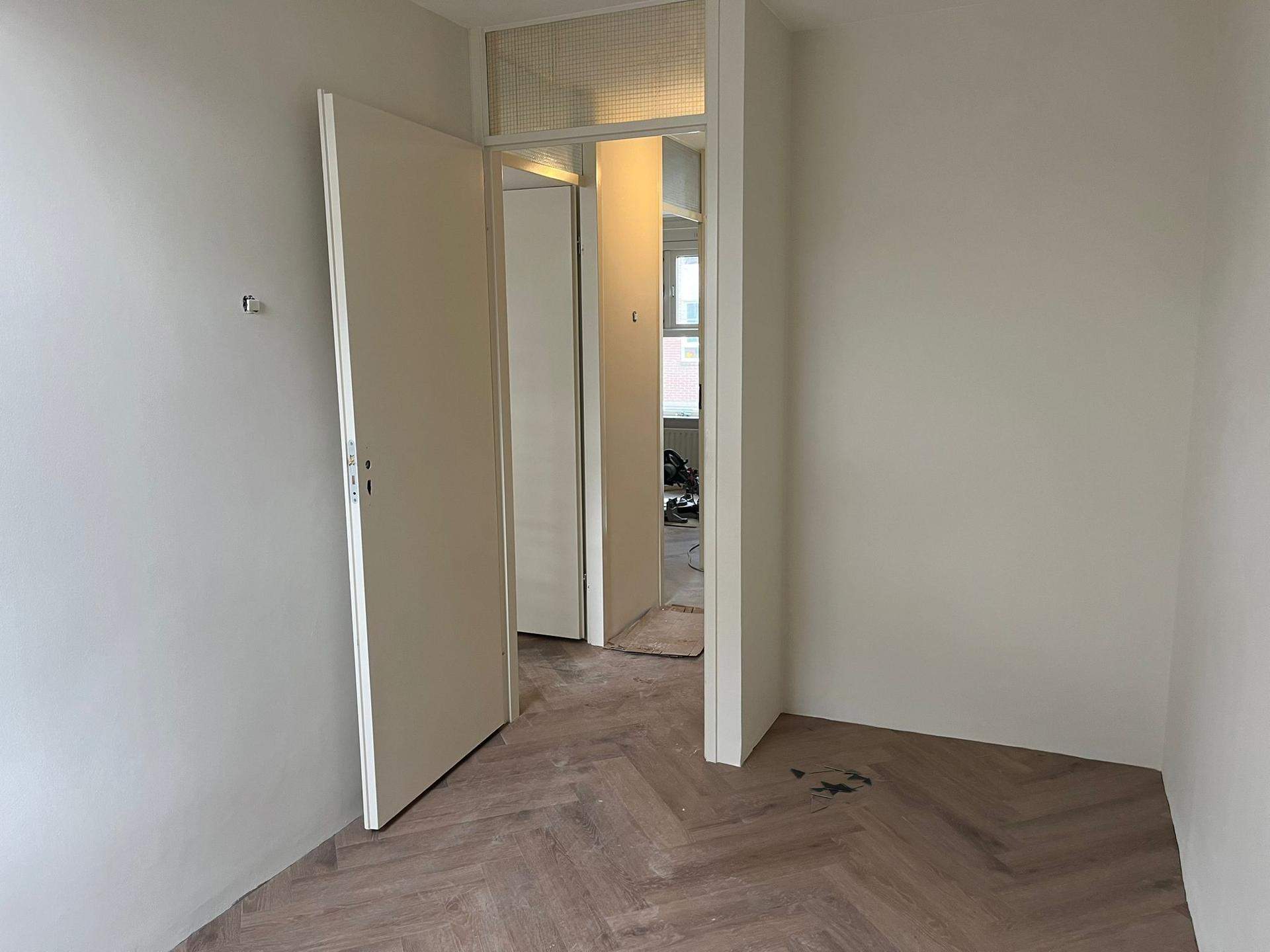 Bild 1 von 8