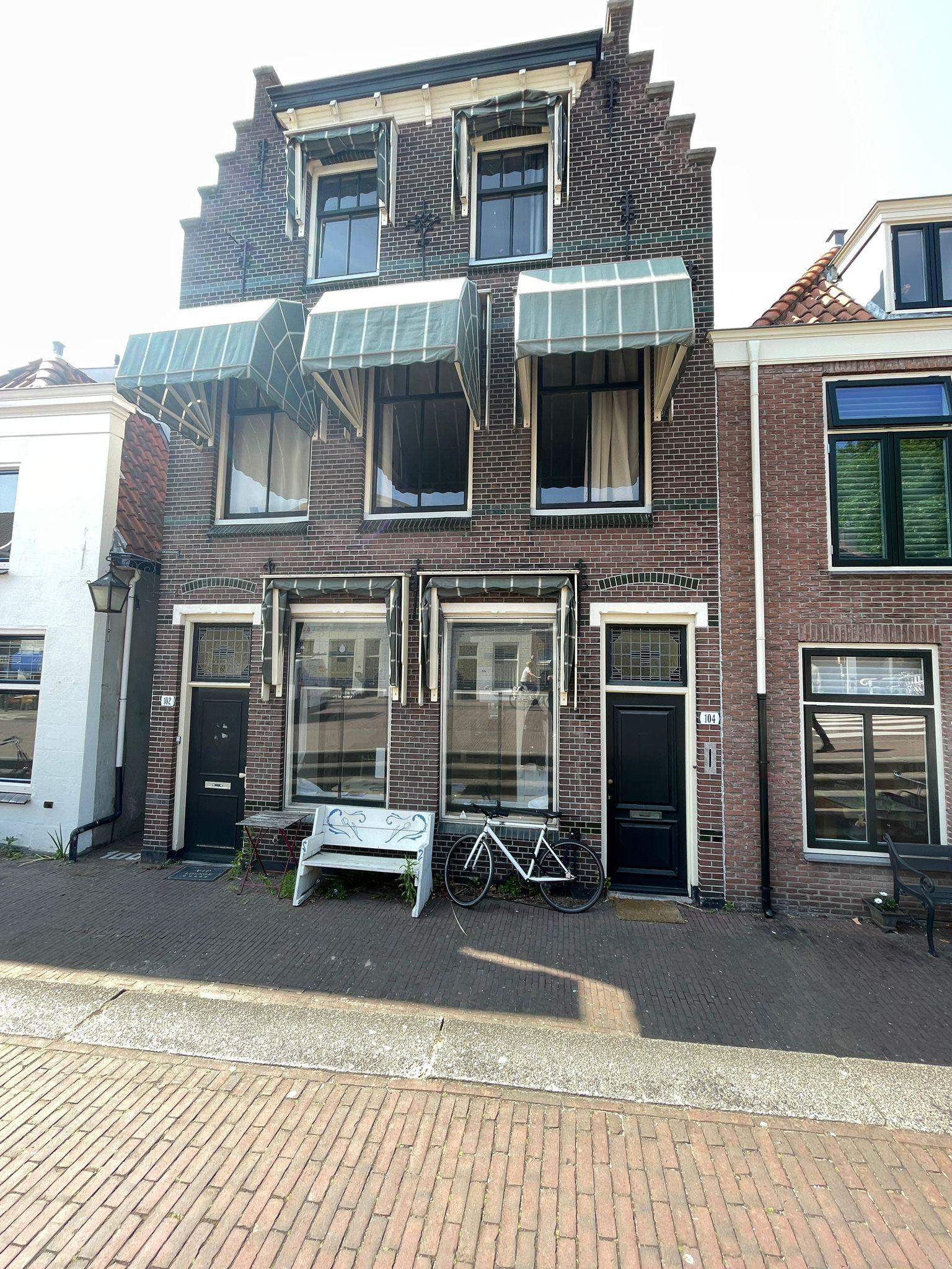 Image 1 of 10