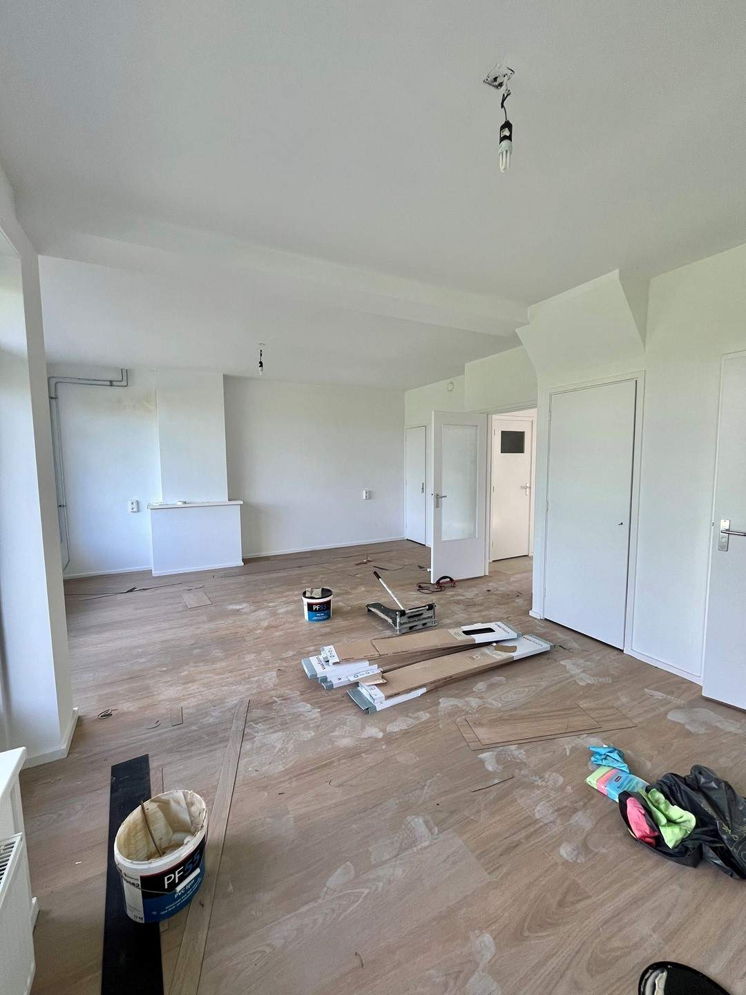 Image 6 of 27