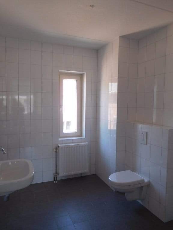 Image 13 of 16