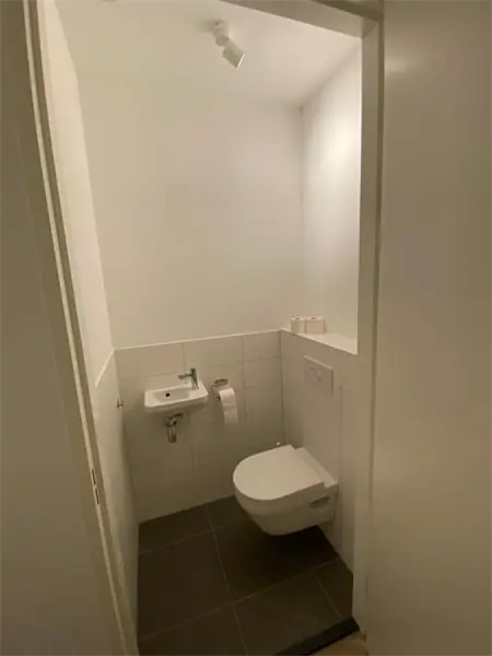 Image 4 of 10