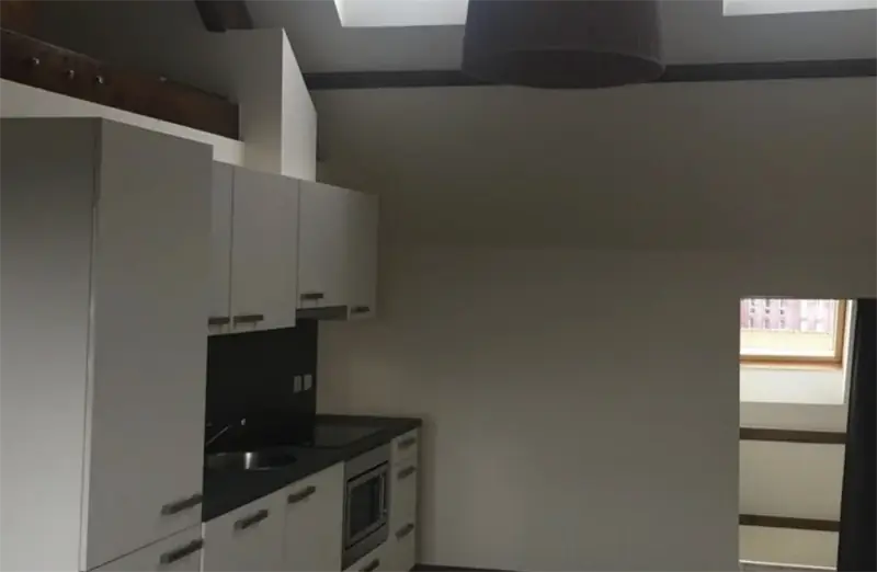 Image 6 of 6