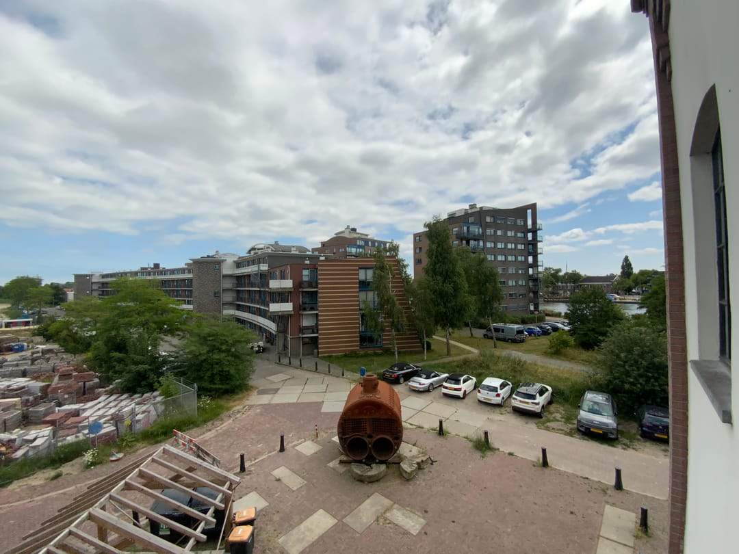 Image 28 of 28
