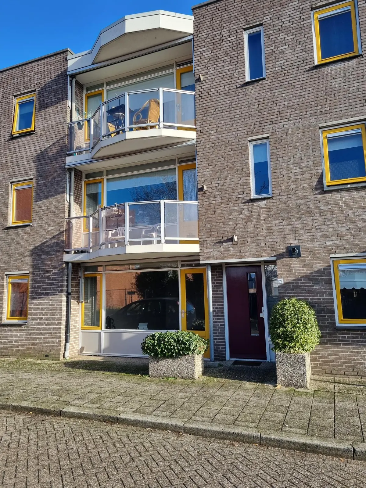 Afbeelding 1 van 5
