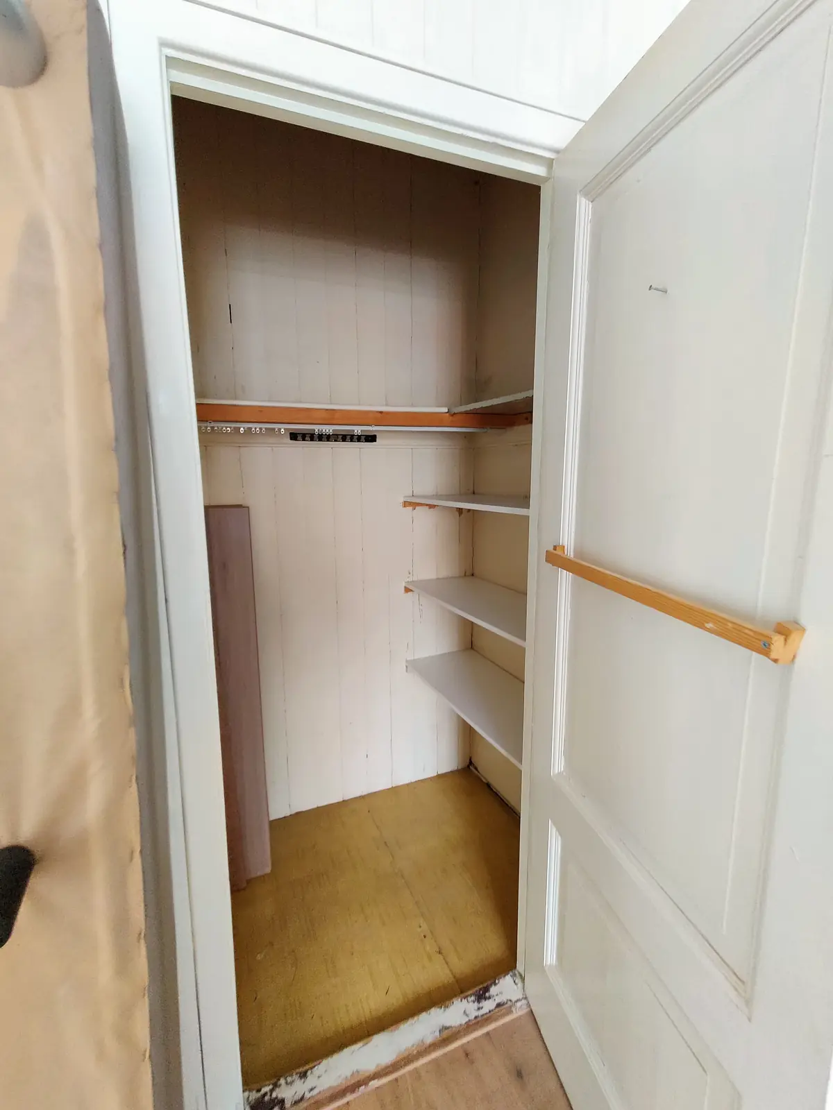 Image 2 of 9