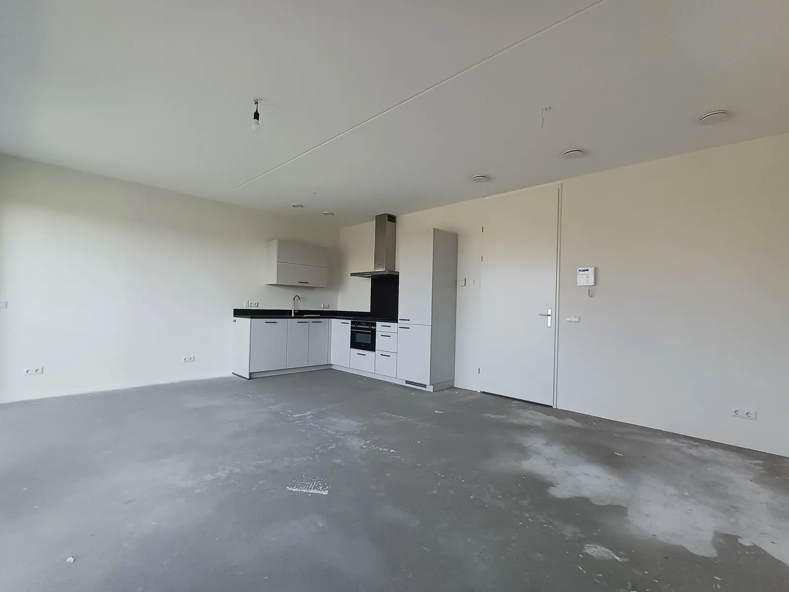 Image 6 of 6