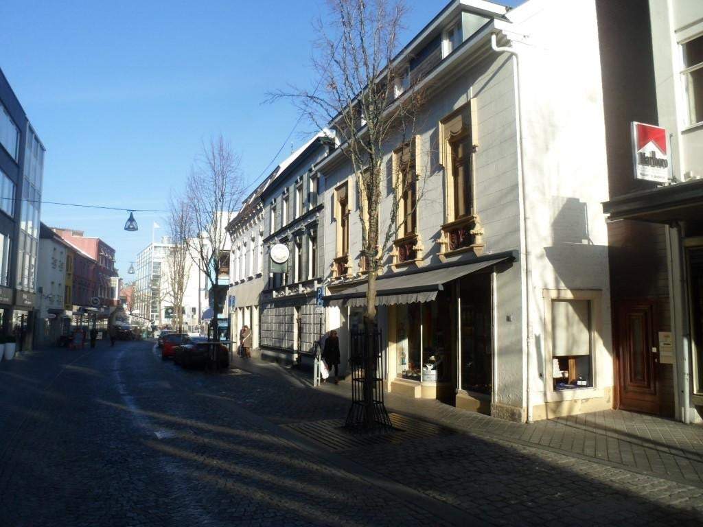 Bild 2 von 15