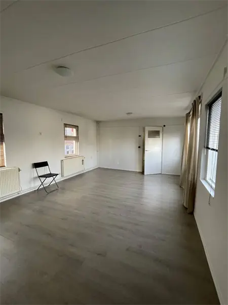 Image 10 of 17