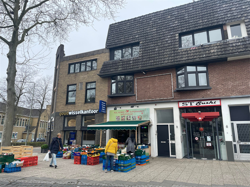 Afbeelding 1 van 6
