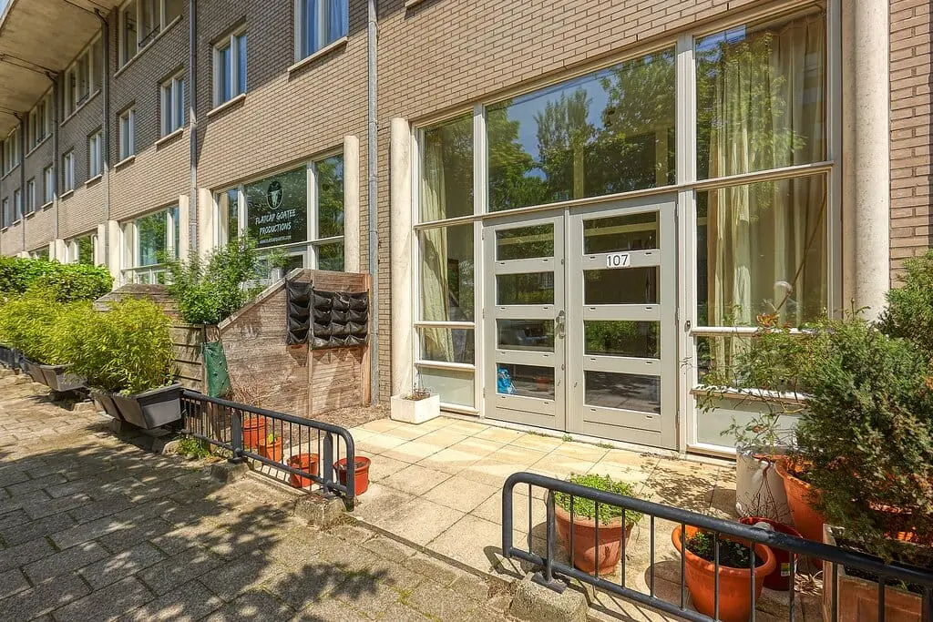 Bild 1 von 35