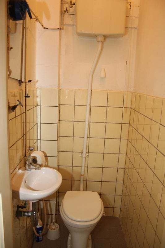 Image 11 of 15