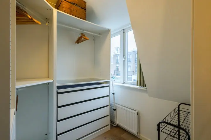 Image 24 of 27