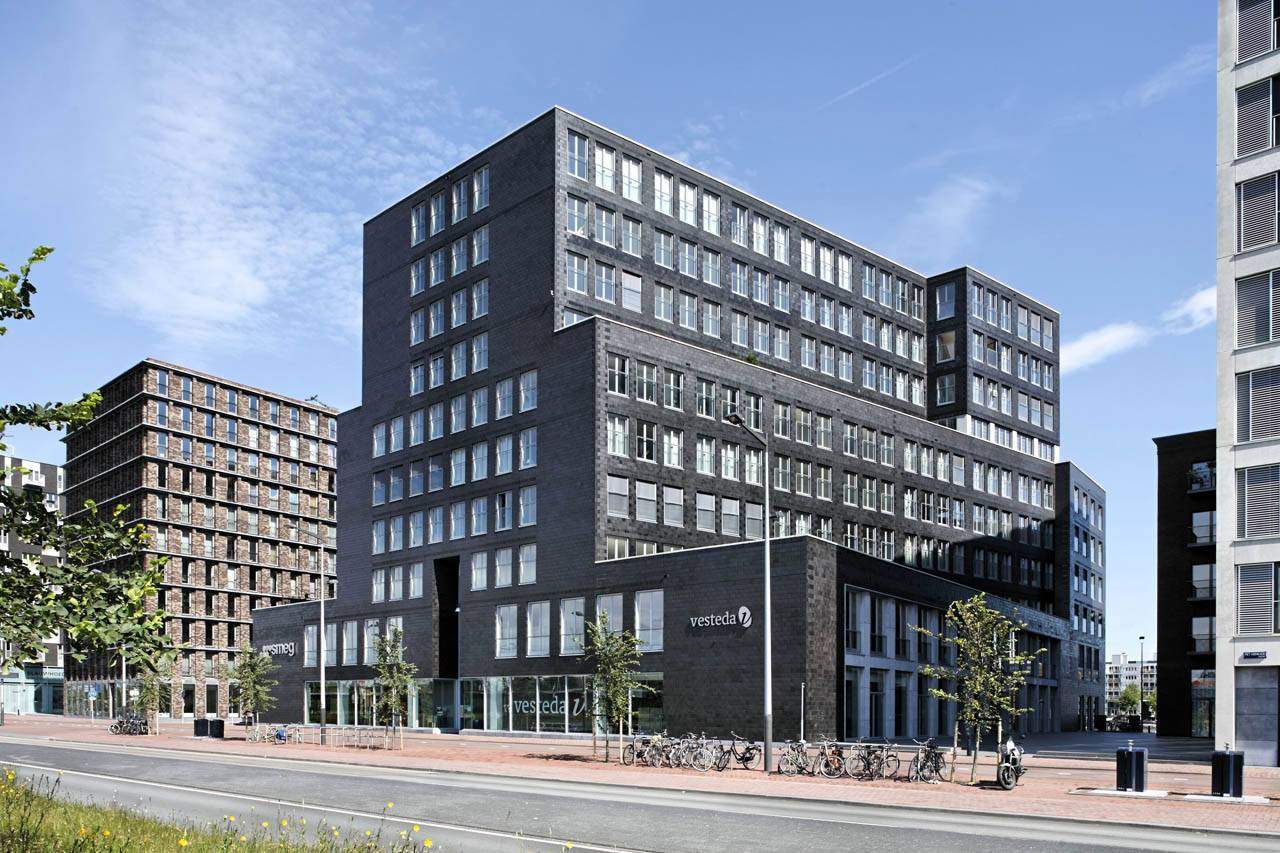 Afbeelding 2 van 2