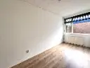 Image 2 of 10